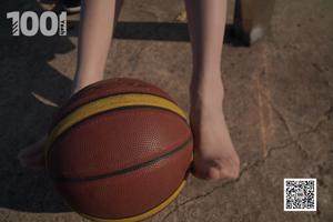[IESS One Thousand and One Nights] Model: Strawberry "Playing Basketball with Girlfriend 4" Kaki indah dan kaki selembut sutra