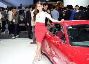 한국 자동차 모델 Cui Xingya / Cui Xinger의 "오토 쇼 레드 스커트 시리즈"사진집